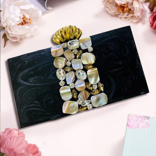 Marble clutch with stones