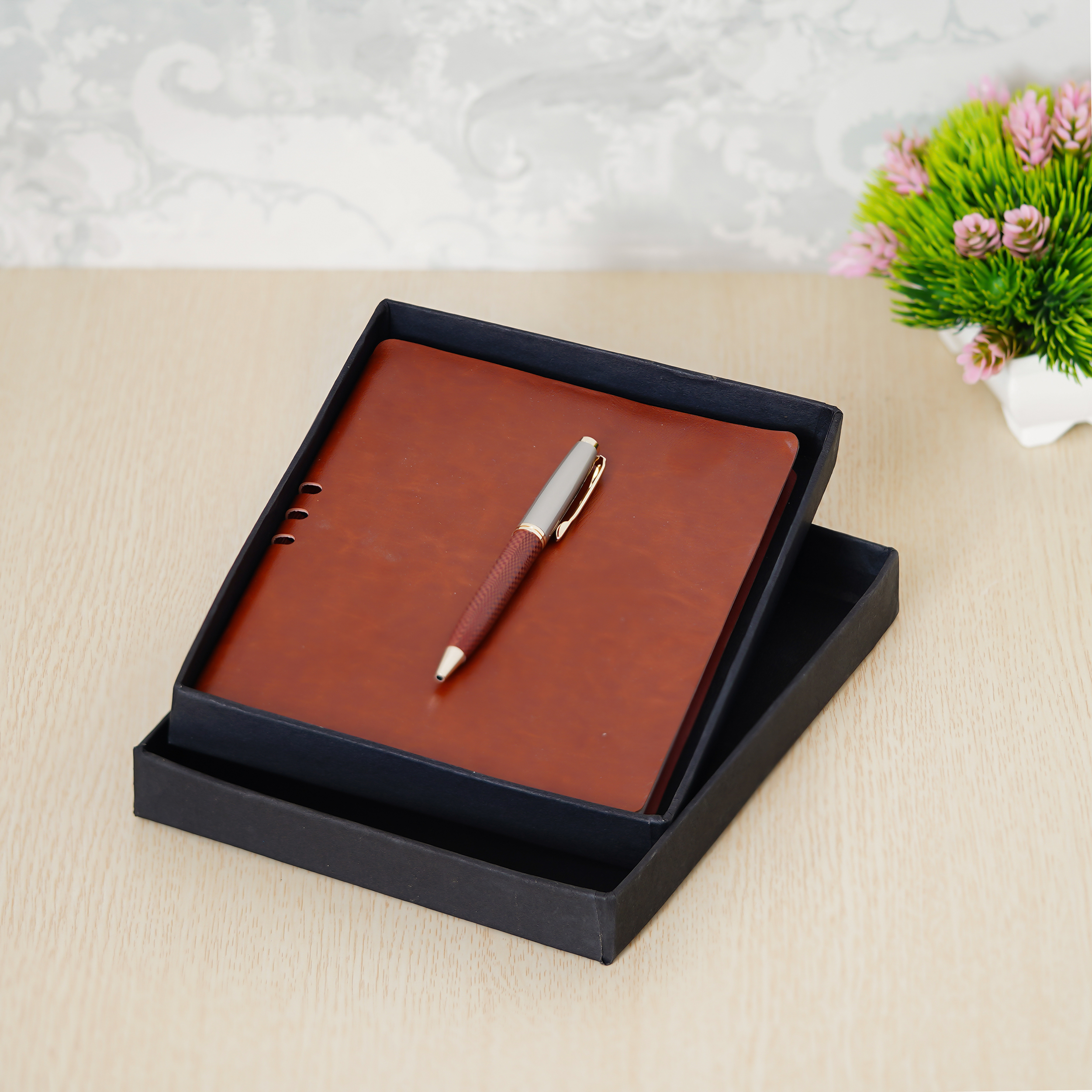 Brown And Black Leather Diary Pen Gift Set at Rs 750/set in Chennai | ID:  2849174401573