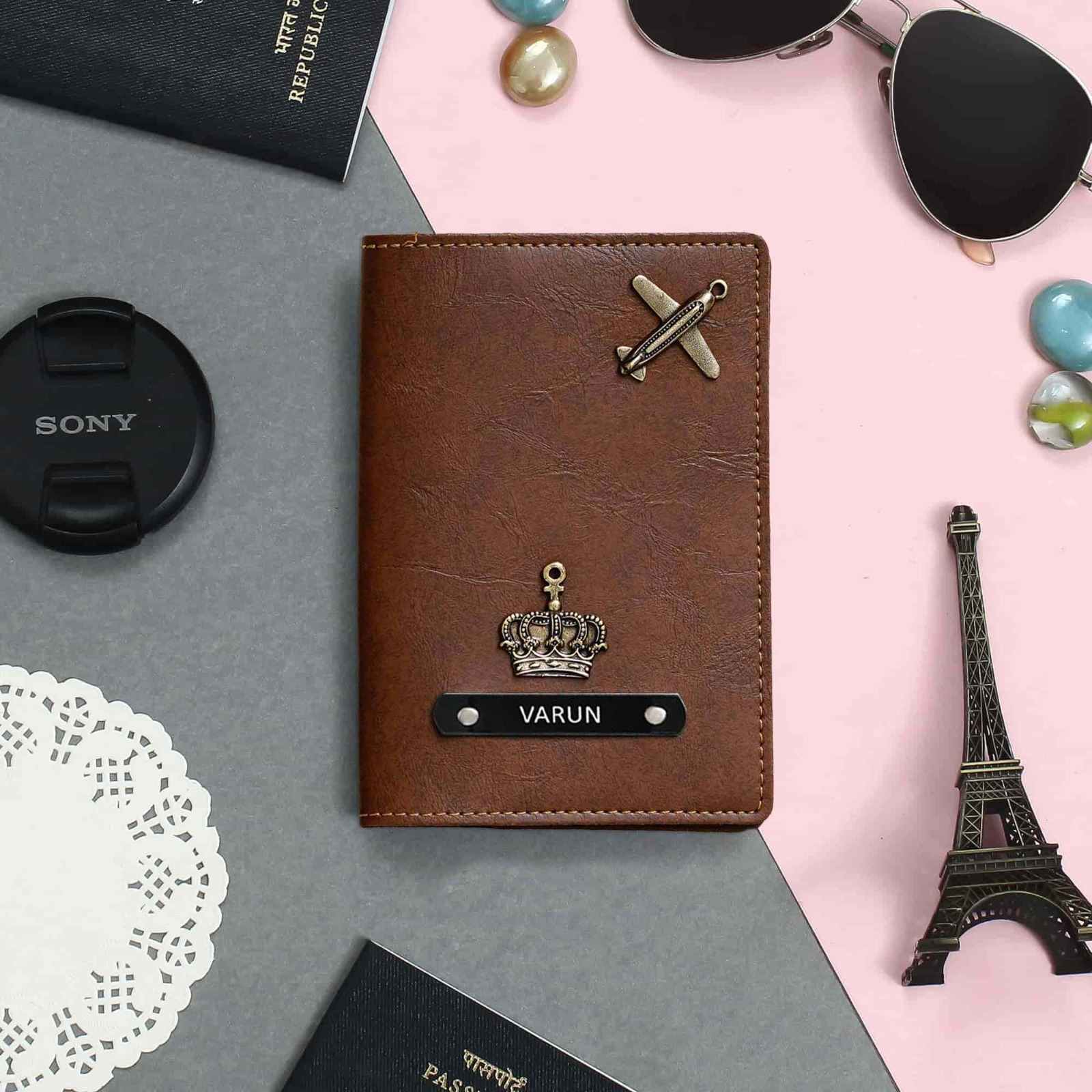 Customized printed passport covers with charms - HoMafy