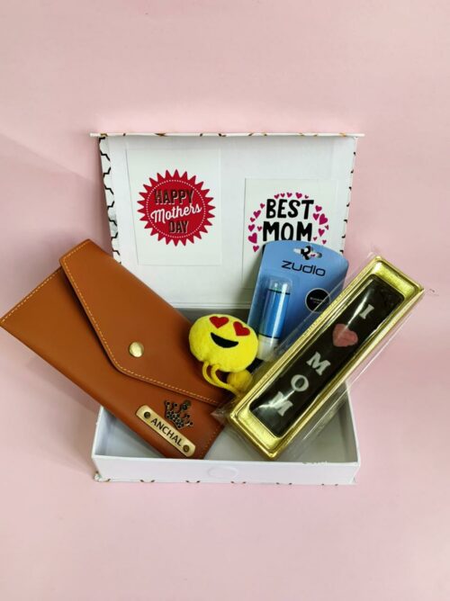 Cute Gift Combo For Mom