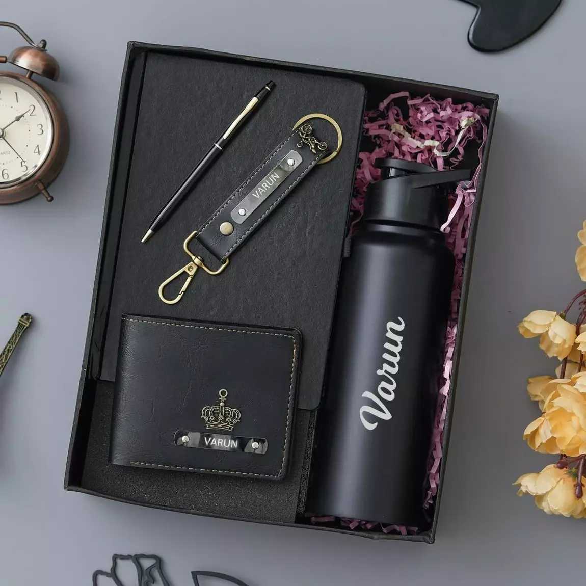 FABULASTIC 4 in 1 Corporate Gift Set with Diary, Pen, Card Holder and Metal  Keychain Gift for Husband, Boyfriend, Wife, Girlfriend, Brother, Sister,  Father, Birthday, Anniversary (Black) : Amazon.in: Toys & Games
