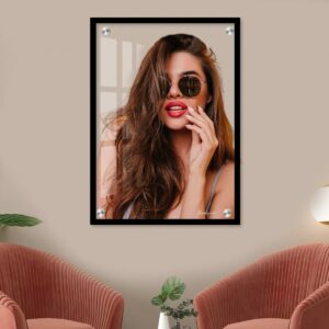 Transparent acrylic frame for girl