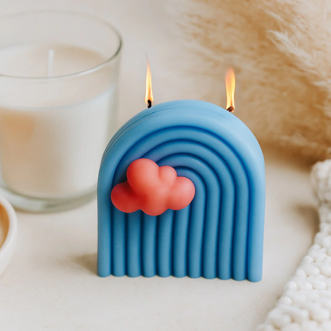 Blue_rainbow_arch_candle_with_red_cloud