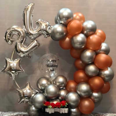 Ring of Balloons With Customized Photos