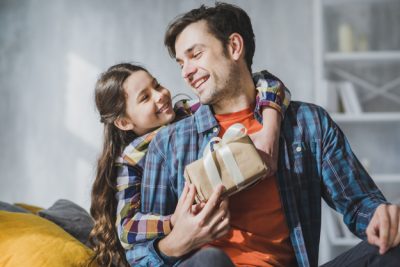 fathers-day-concept-with-happy-father-daughter_23-2147805465 (1)